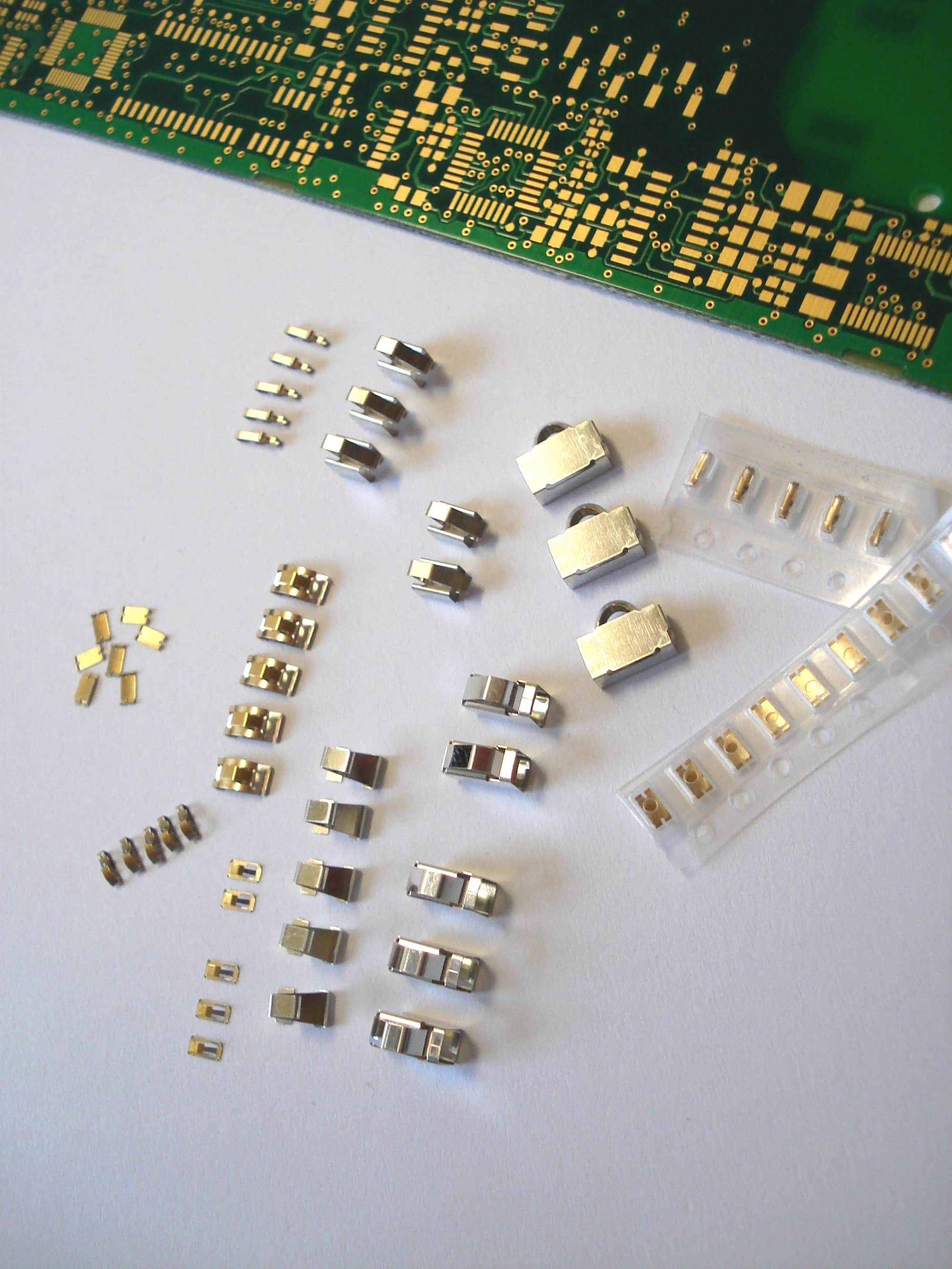 Spring finger contact (SMT) for grounding or connection COMPELMA